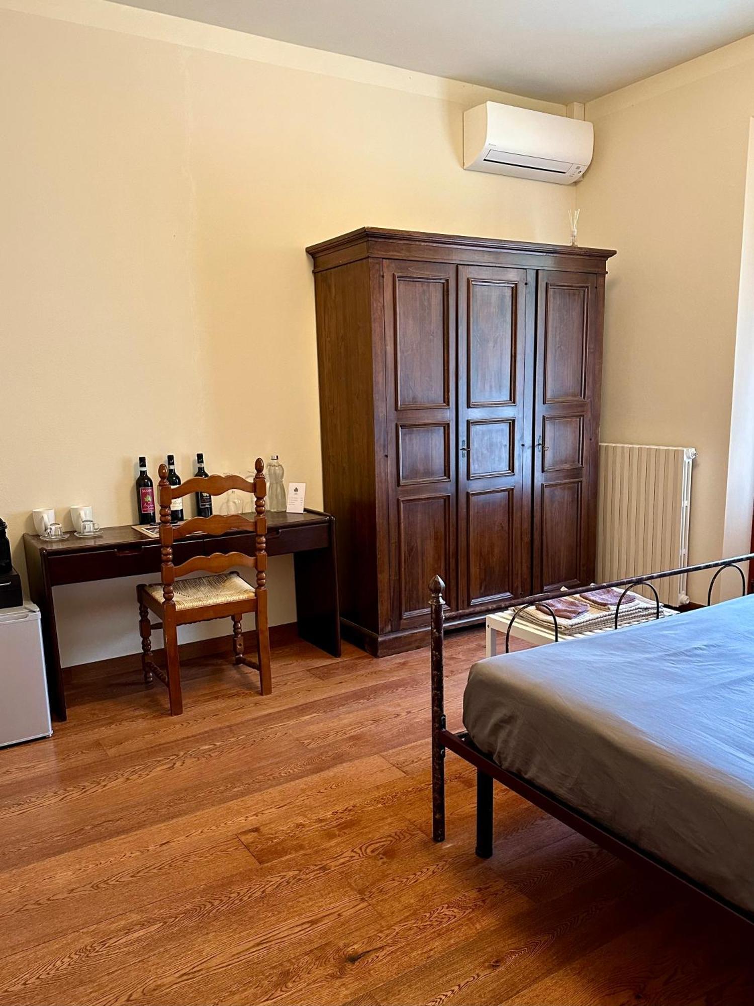 The Grapevine By Manvi Bed & Breakfast Montepulciano Exterior photo