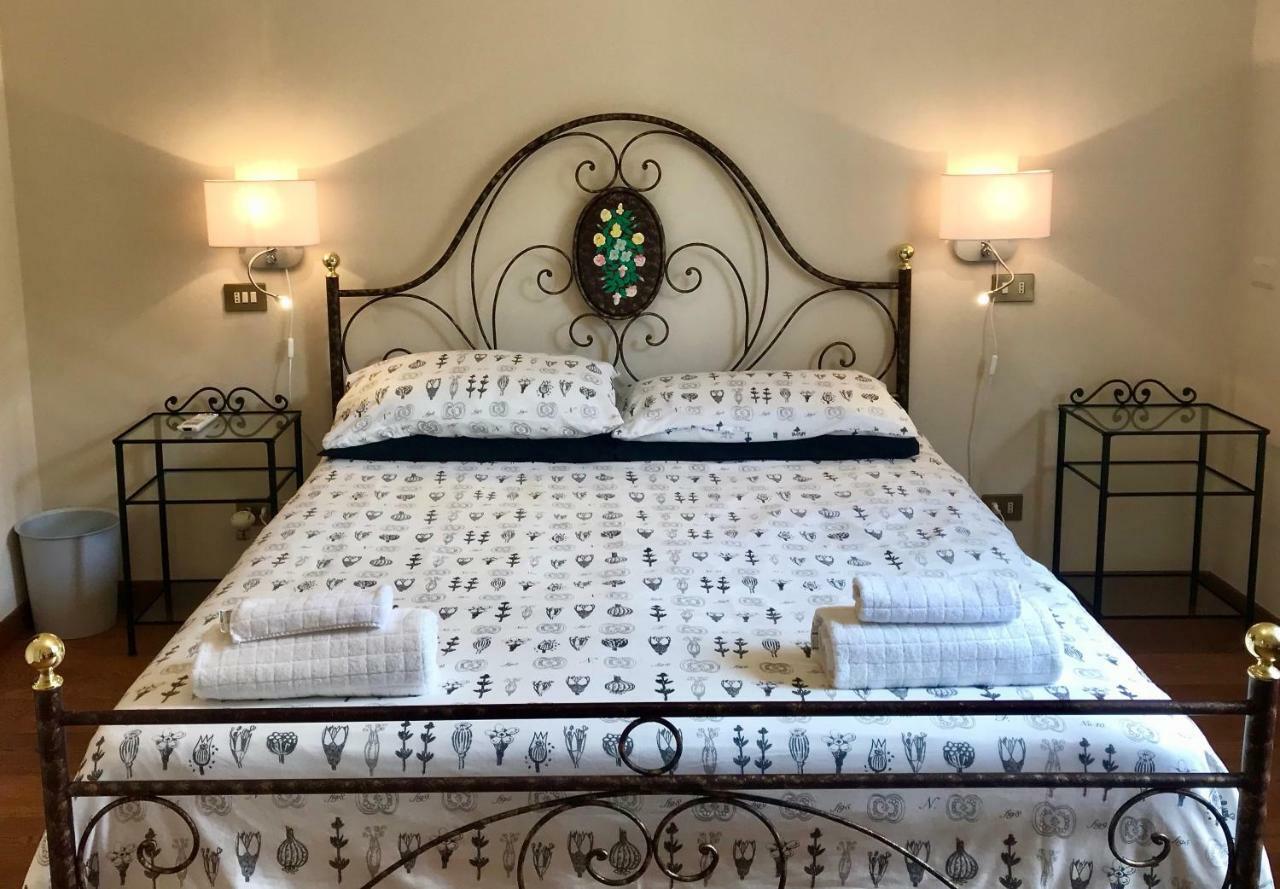 The Grapevine By Manvi Bed & Breakfast Montepulciano Exterior photo
